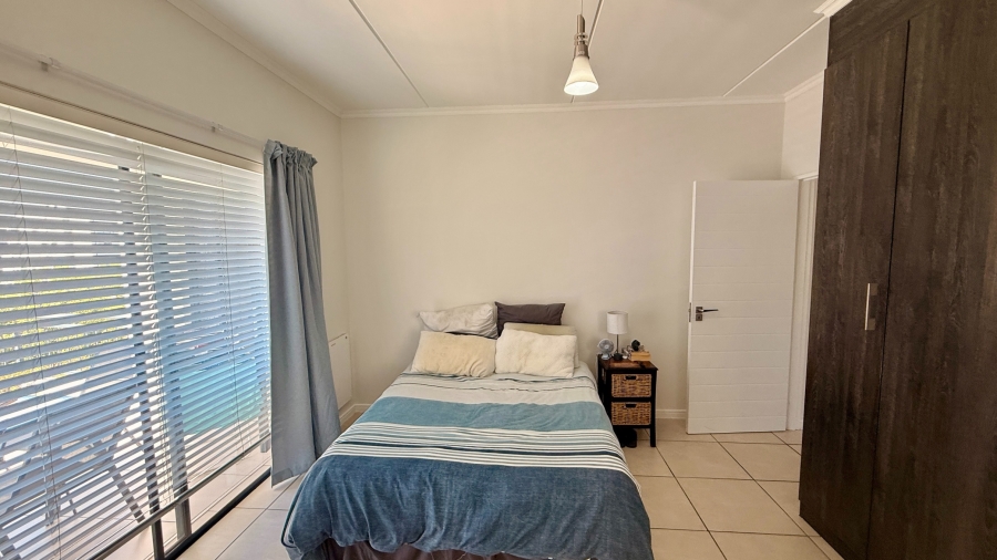 To Let 2 Bedroom Property for Rent in Sandown Western Cape